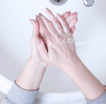 Gerade in Zeiten des Corona-Virus ist es ein Must: Hände waschen. Alles, was Du darüber wissen musst und die tollsten Seifen findest Du auf sonrisa.ch.