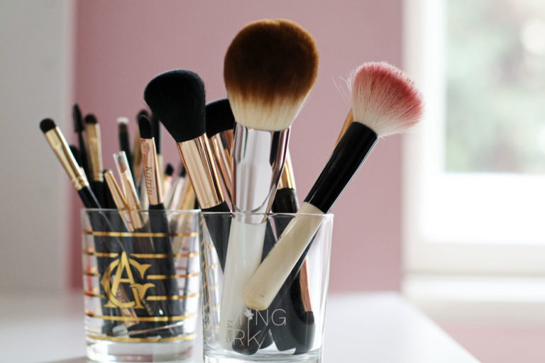 Die wichtigsten Tipps für saubere Schminkpinsel