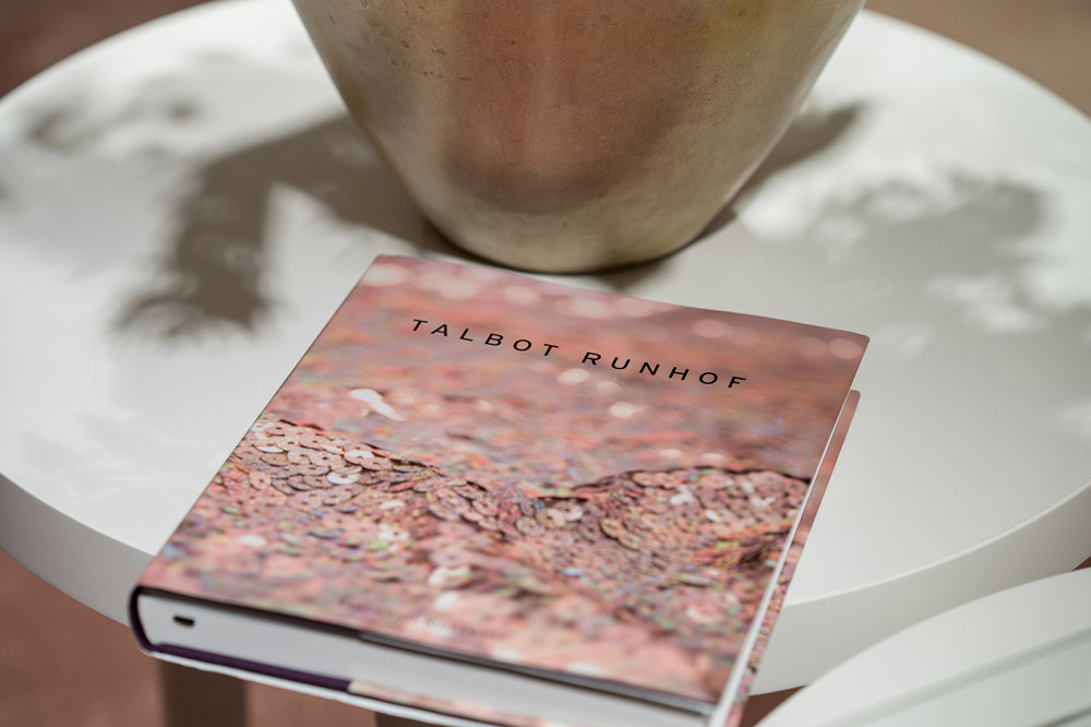 Star-Designer Adrian Runhof gibt Tipps für glamouröse Partynächte