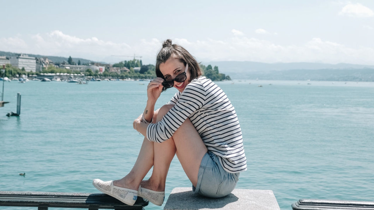 Selbstliebe auf flachen Schuhen mit Ochsner Shoes.