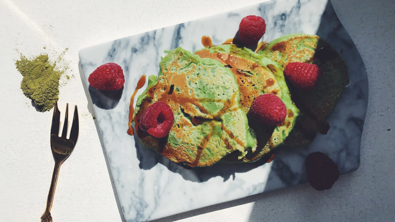 Vegan, ohne Zucker und so lecker: die Ylumi Purify Pancakes mit integriertem Beauty-Bonus.