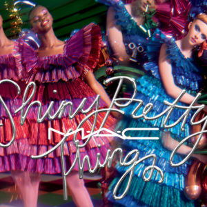 Morgen wird die Mac Holiday Collection 2018 Shiny Pretty Things lanciert, aber hier auf sonrisa kannst Du heute schon einen Blick darauf werfen!