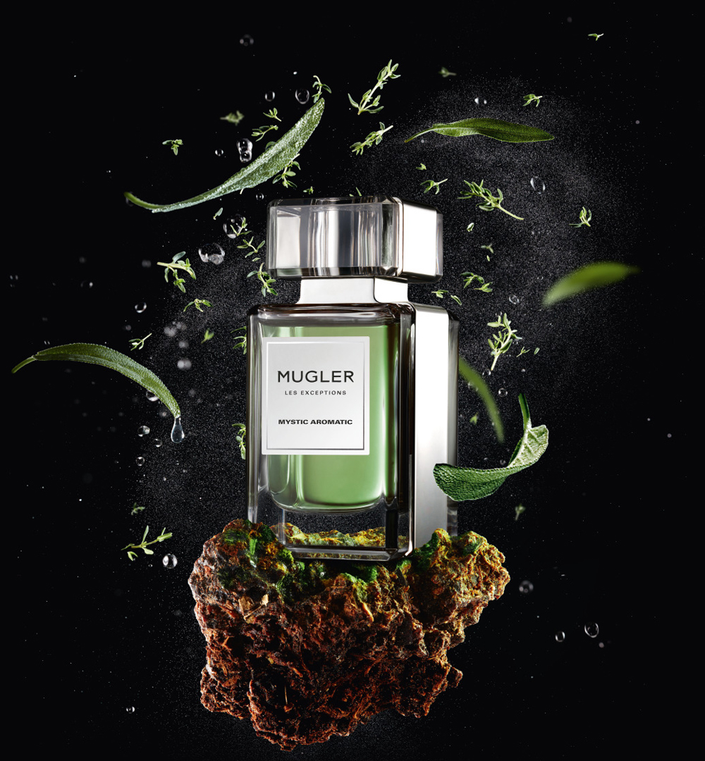 "Zwischen ausserordentlichem Erbe und visionärem Genie": Auf sonrisa erfährst Du alles über die luxuriöse Duftlinie 'Les Exceptions de Mugler'.