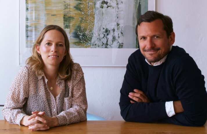 Die Begründer des Role Model-Podcasts reden auf sonrisa über das Erfolgsgeheimnis von Podcasts und inspirierenden Frauen.