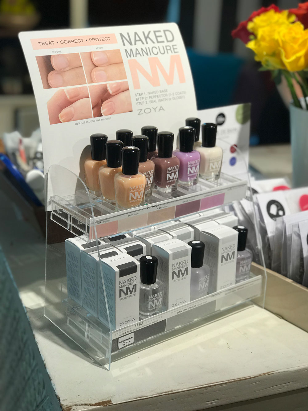 Vereint Pflege + Schutz und verhilft Dir sofort zum "my nails, but better"-look: Die Produkte der Zoya Naked Manicure-Serie, die sonrisa für Dich getestet hat. 