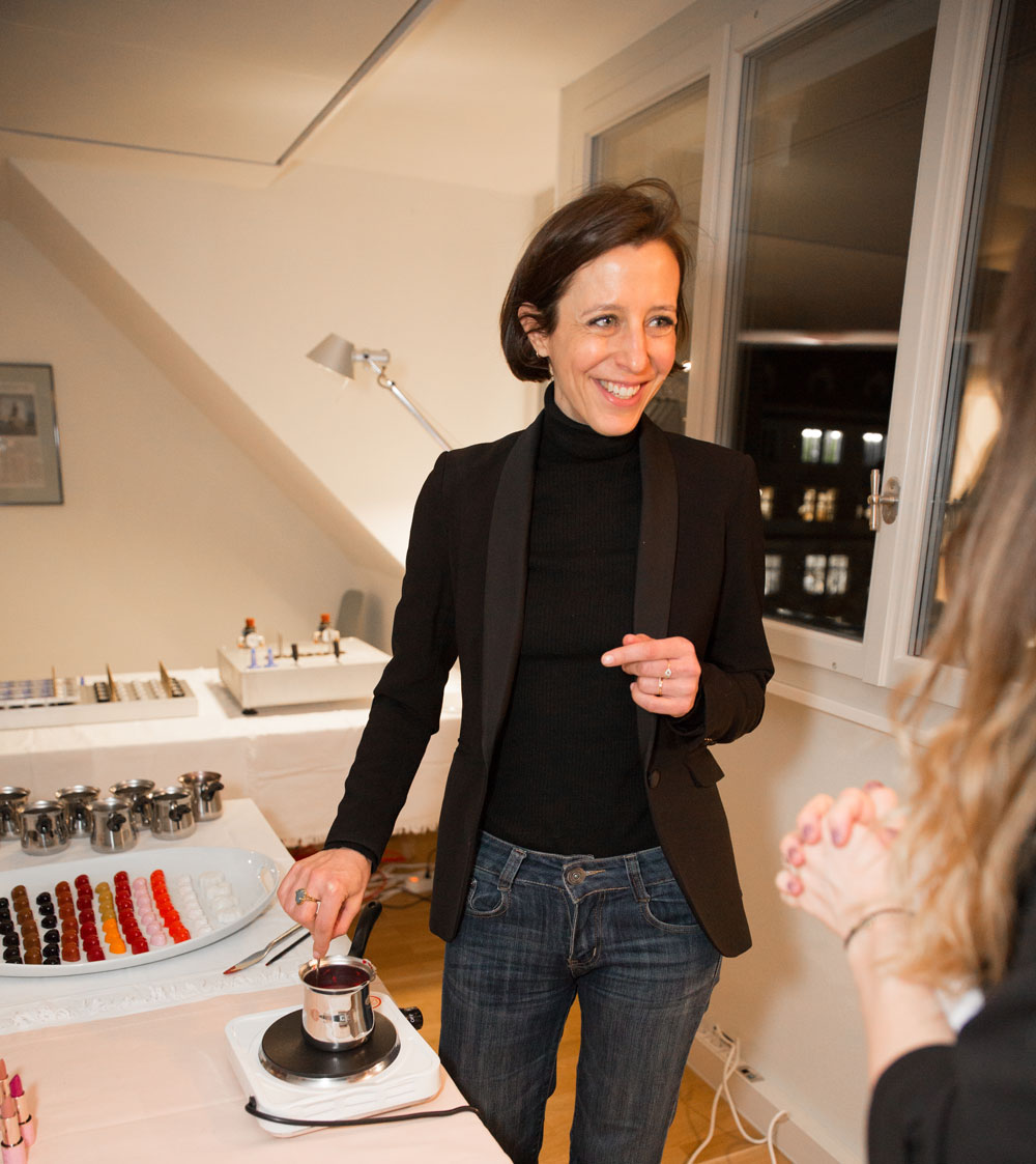 Mit der Lancierung einer komplett überarbeiteten Makeup-Kollektion feiert Naj Oleari ein fulminantes Comeback.