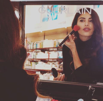 Guerlain National Makeup Artist Didem Abbaszadeh verrät exklusiv auf sonrisa.ch ihre besten Schmink-und Beauty-Tipps.