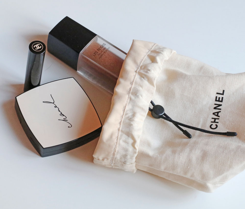 Chanel erweiter die Les Beiges Kollektion um tolle Makeup-Neuheiten, die selbst eine geschwätziger Beauty-Bloggerin vor Freude verstummen lässt.