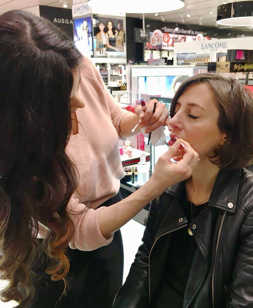 Guerlain National Makeup Artist Didem Abbaszadeh verrät exklusiv auf sonrisa.ch ihre besten Schmink-und Beauty-Tipps.
