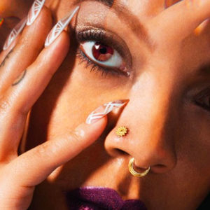 Moderne Beauty-Magie: Für die Crystalized Collection hat Smashbox mit der Begründerin von The Hoodwitch zusammen gearbeitet.