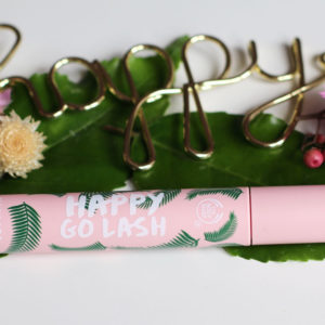 Der Happy Go Lash Mascara von The Bodyshop mit 99 Prozent natürlichen Wirkstoffen sorgt bei sonrisa aus diversen Gründen für Glücksgefühle.
