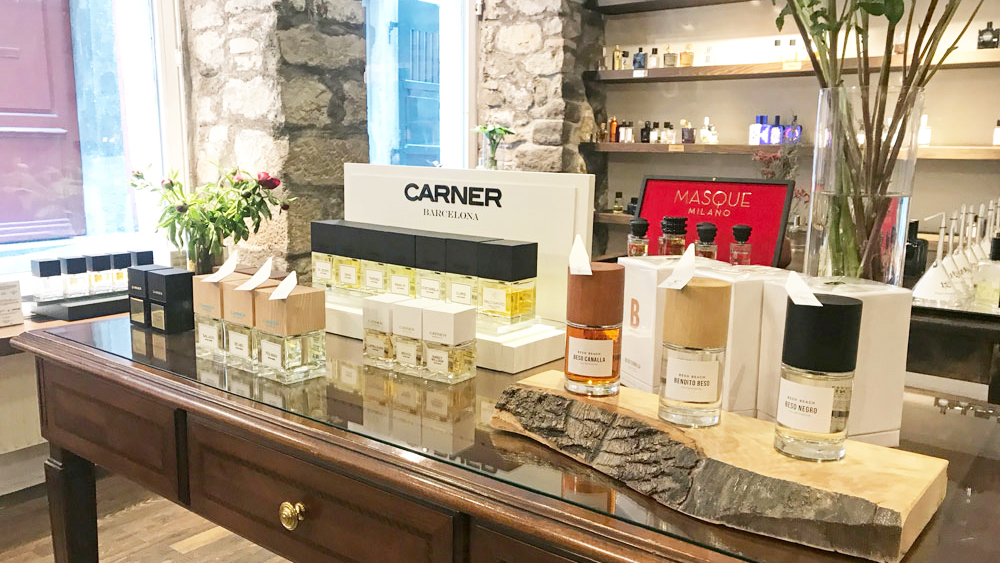 So findest Du das perfekte Parfum für Dich: Duft-Experte Joaquim Carner verrät in dieser exklusiven Beauty-Serie von sonrisa seine besten Tipps.