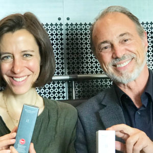 Sonrisa traf Revitalash-Begründer Michael Brinkenhoff zum exklusiven Gespräch über falsche Versprechungen, echte Ergebnisse - und warum es manchmal tatsächlich auf die Länge ankommt.