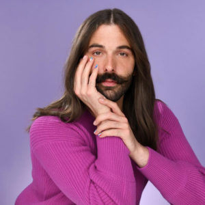 Y-e(ssie) Henny: JVN bringt als erster nicht weiblicher Botschafter von Essie ganz schön viel Farbe in die Beauty-Welt