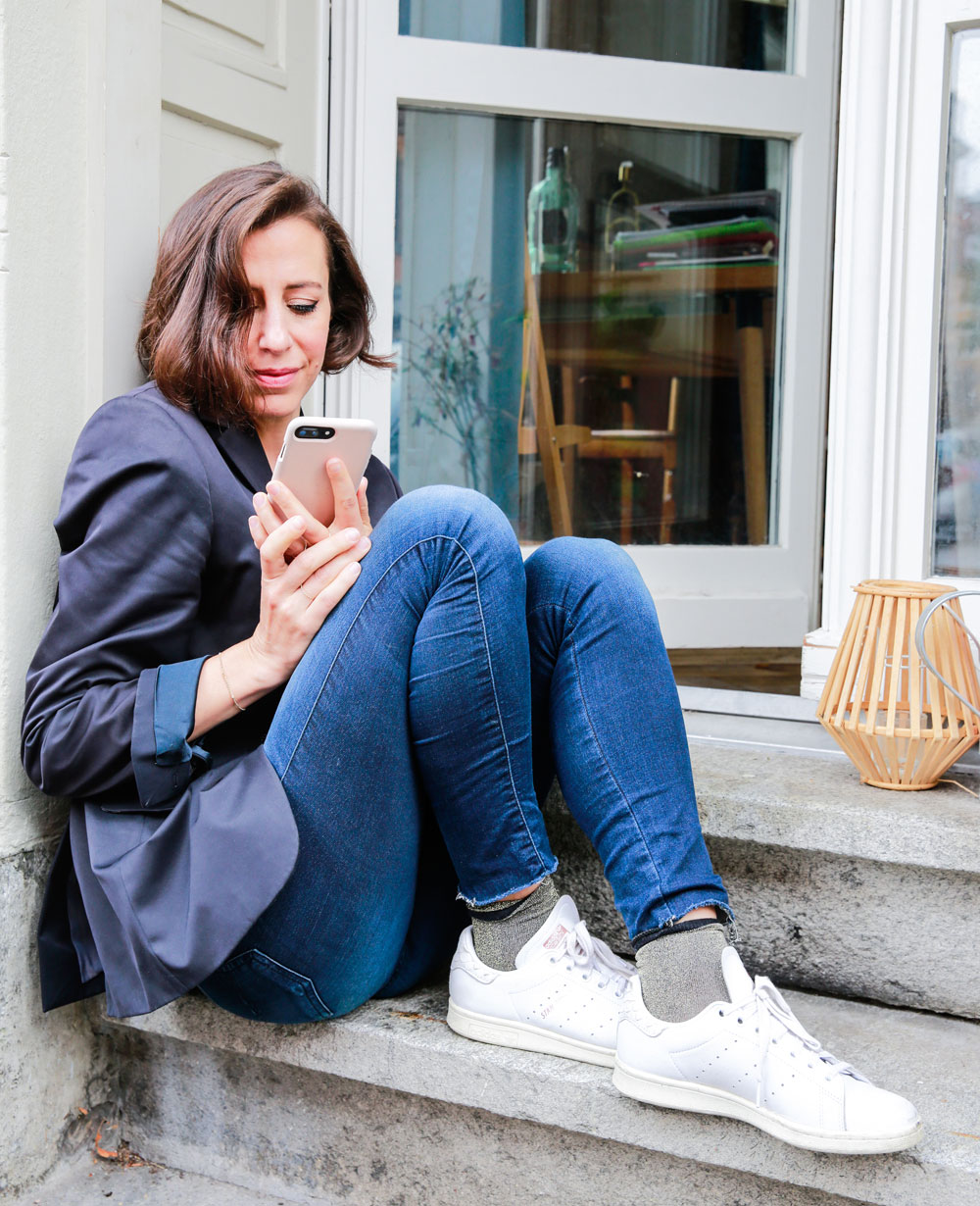 Glaubwürdigkeit ist wichtig und darum sollten wir uns selbst immer treu bleiben. Doch gerade in der heutigen Zeit ist es manchmal eine Herausforderung, diesen Worten auch tatsächlich Taten folgen zu lassen. Auf sonrisa erfährst du, wie du es trotzdem schaffst!