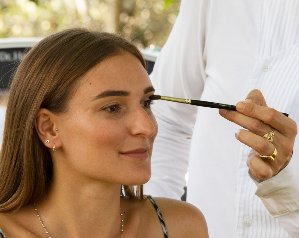 Makeup-Artist Karim Sattar von Dr. Hauschka verrät exklusiv auf sonrisa seine Antworten auf all jene Schmink-Fragen, die ihm besonders häufig gestellt werden. 