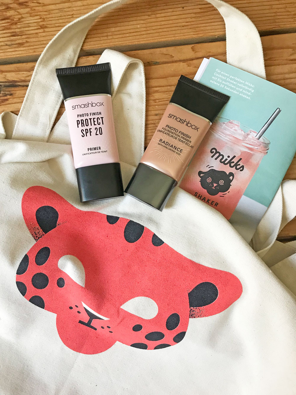 Smashbox x Mikks: Ein Makeup-Cocktail für schöne Haut.