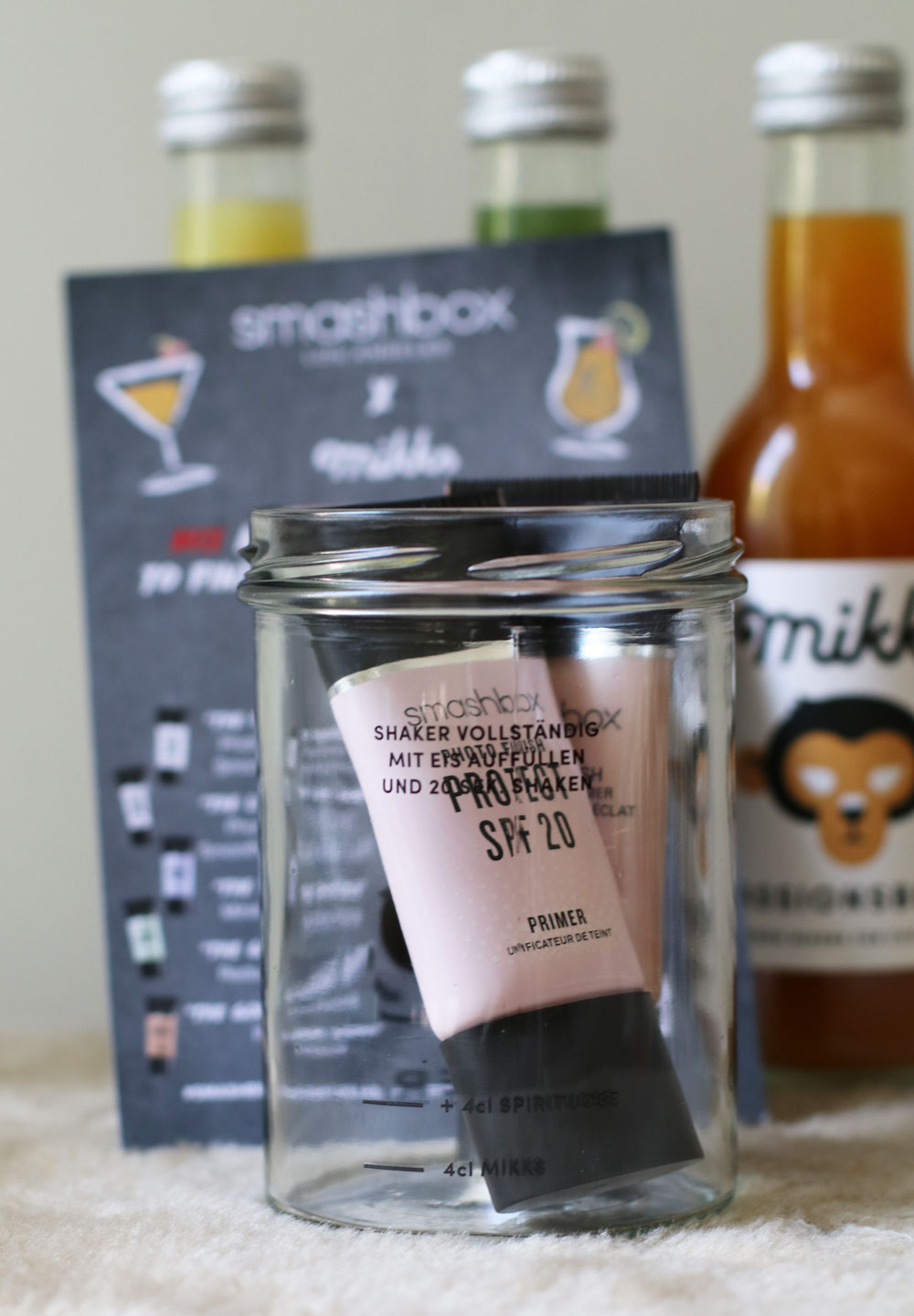 Smashbox x Mikks: Ein Makeup-Cocktail für schöne Haut.