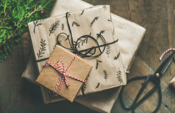 Beauty schenken ist immer eine gute Idee und darum gibt es auf sonrisa die besten Beauty-Sets für Weihnachten 2019.