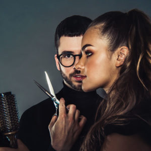 elebrity-Stylist und Hair-Atelier-Begründer Martin Dürrenmatt verrät exklusiv auf sonrisa seine Insidertipps als Haarprofi.