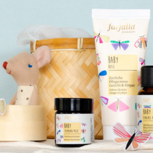 Produkteentwicklering Michèle Prévôt spricht im Interview auf sonrisa über Aromapflege, natürliche Wirkstoffe und natürlich die neue Babypflege von farfalla.