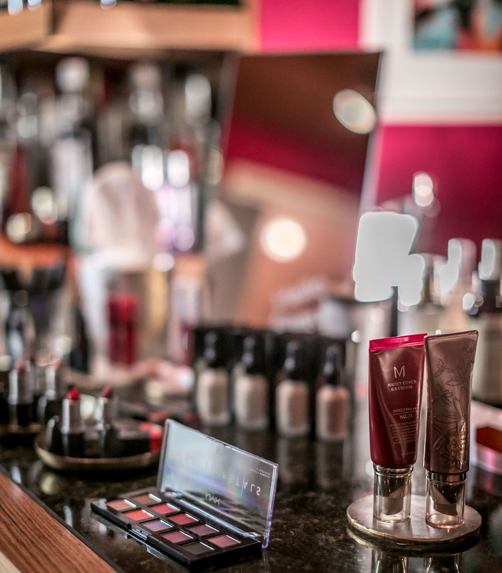 Welcome to Switzerland, Zalando Beauty: Jetzt können auch die Eidgenossen ihre Garderobe auf den Beauty-Look abstimmen.