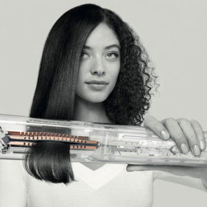 Im grossen FAQ verrät Dyson-Botschafter und Star-Figaro Christophe Durand seine besten Styling-Tipps mit dem neuen Haarglätter von Dyson.