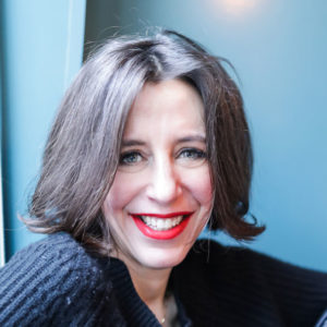 In den lifestyle favorites von sonrisa im März 2020 gibt es aus aktuellem Anlass (stay the f** home!) grad zwei neue Tipps zum Lesen, Schauen und Hören – natürlich wie immer mit Happy-Bonus.