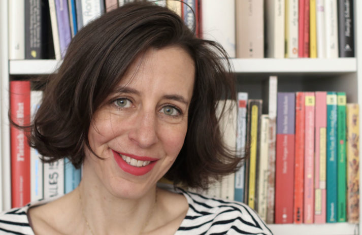 In den lifestyle favorites von sonrisa im April 2020 gibt es aus aktuellem Anlass zwei neue Tipps zum Lesen, Schauen und Hören – natürlich wie immer mit Happy-Bonus.