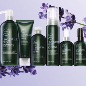 Gastbloggerin Florina testet die neue Paul Mitchell Tea Tree Lavender Mint-Kollektion für Locken.