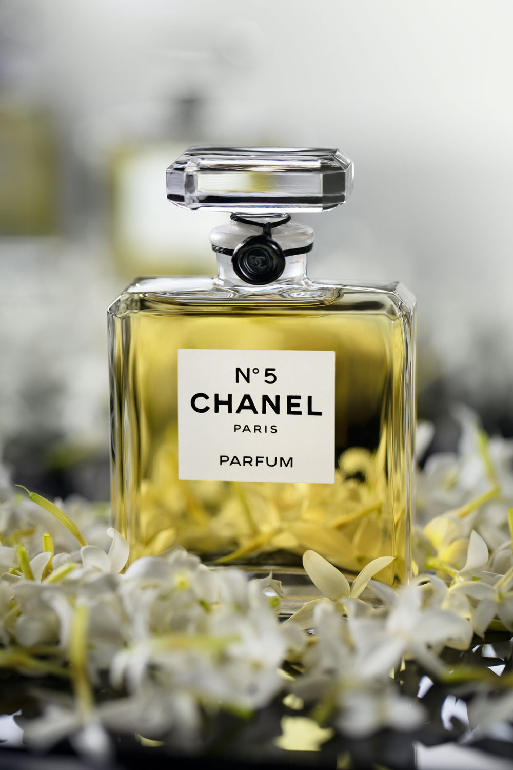 From flower to fragrance: the craftsmanship of a Chanel perfume