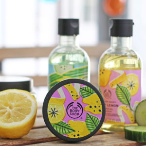 Stay cool and win: sonrisa verlost die neuen, limitierten Sommerkollektionen Cool Cucumber und Zesty Lemon von The Body Shop.