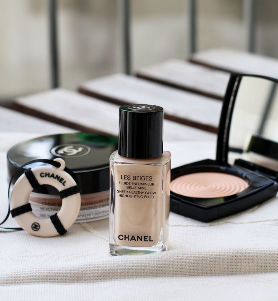 Die Produkte der Sommerkollektion Chanel Les Beiges Summer of Glow bringen einen Hauch von Jet-Set-Glamour in unser Bad. 