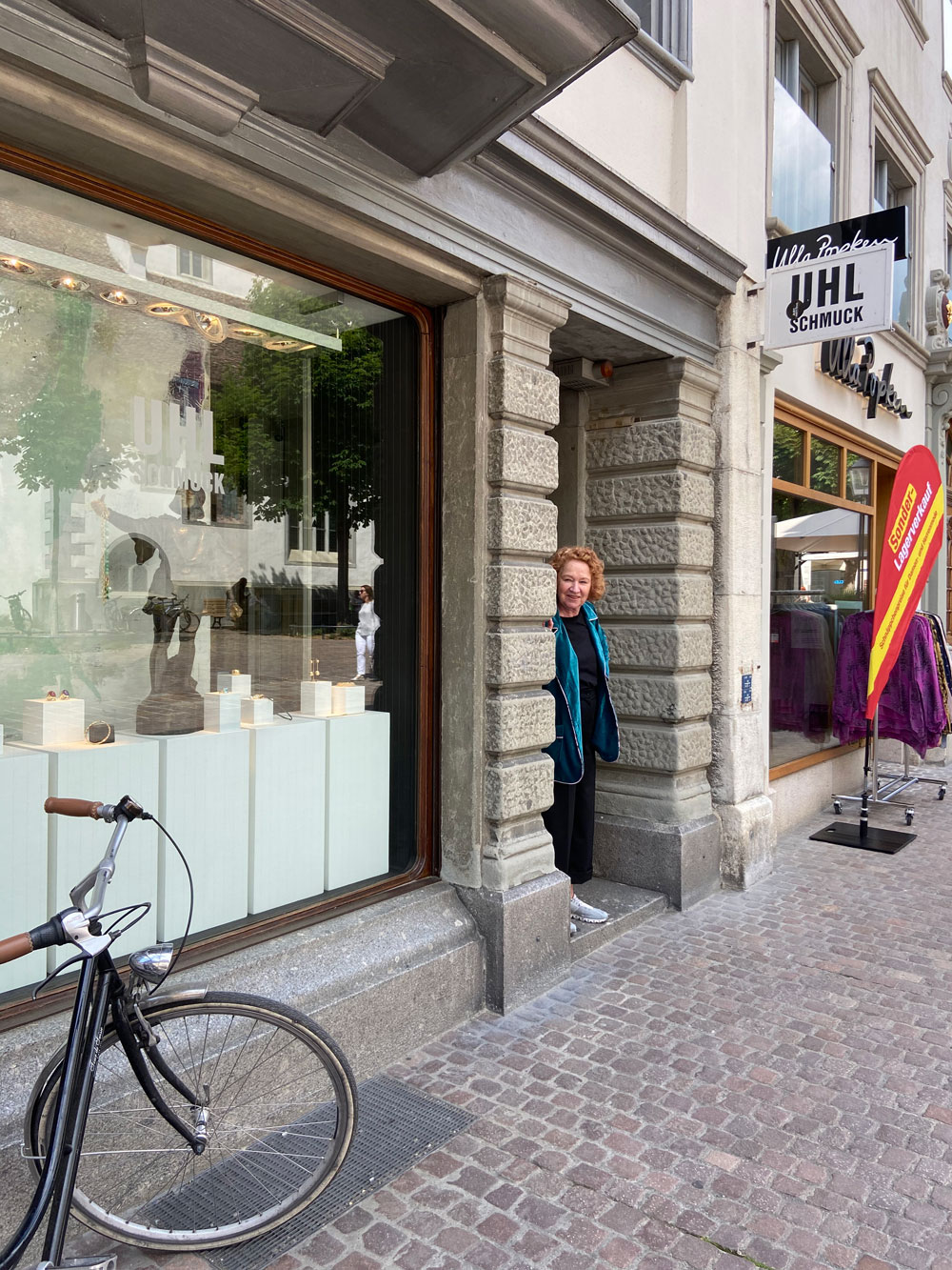 In der sonrisa-Serie "Tour de Suisse" verraten Dir Insider ihre Lieblingsorte in der Schweiz. Heute nimmt uns Kommunikationsexpertin Yoli auf einen Rundgang durch Schaffhausen.