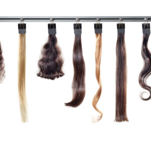 Nur warme Luft oder wahr? Star-Stylistin und Dyson-Botschafterin Jen Atkin geht für sonrisa den sieben bekanntesten Haar-Mythen auf den Grund.