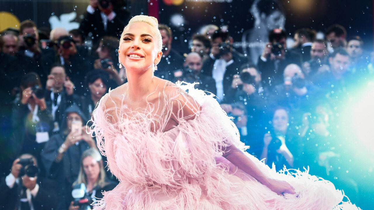 Newsflash: Lady Gaga ist das Gesicht der Kampagne für den neuen Damenduft Voce Viva von Valentino.