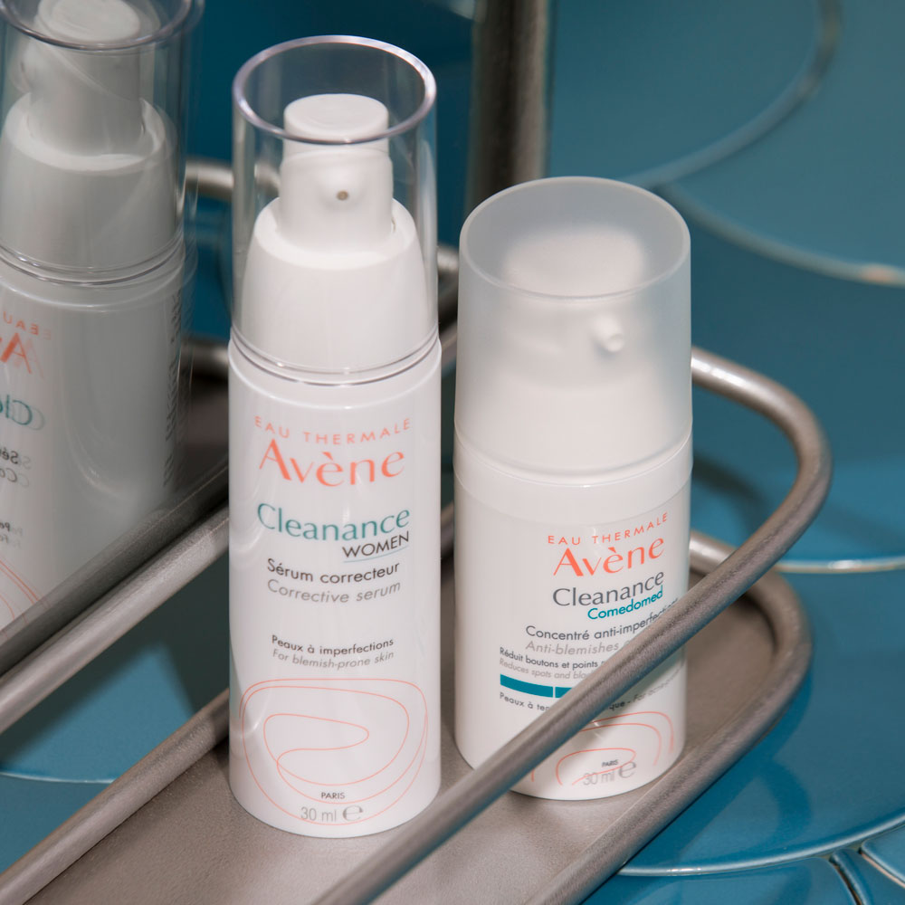 Avène lanciert mit Cleance Woman eine neue Pflegeserie für erwachsene Frauen mit unreiner Haut. 
