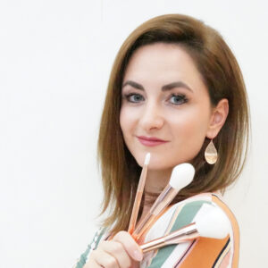 Girlboss Jessica Gross ist die Frau hinter dem neuen Beauty-Brand RoseKin, mit dem sie die Verwendung von UV-Schutz leichter machen möchte.