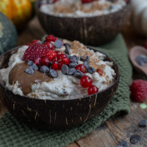 Schmeckt gut, ist gesund und macht schön: die vegane Cookie Dough Bowl à là sonrisa.