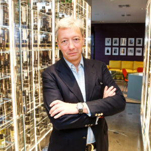 Zum 20jährigen Jubiläum des Duftbrands Editions de Parfum Frédéric Malle gibt es ein Portrait über den famosen Duftverleger.