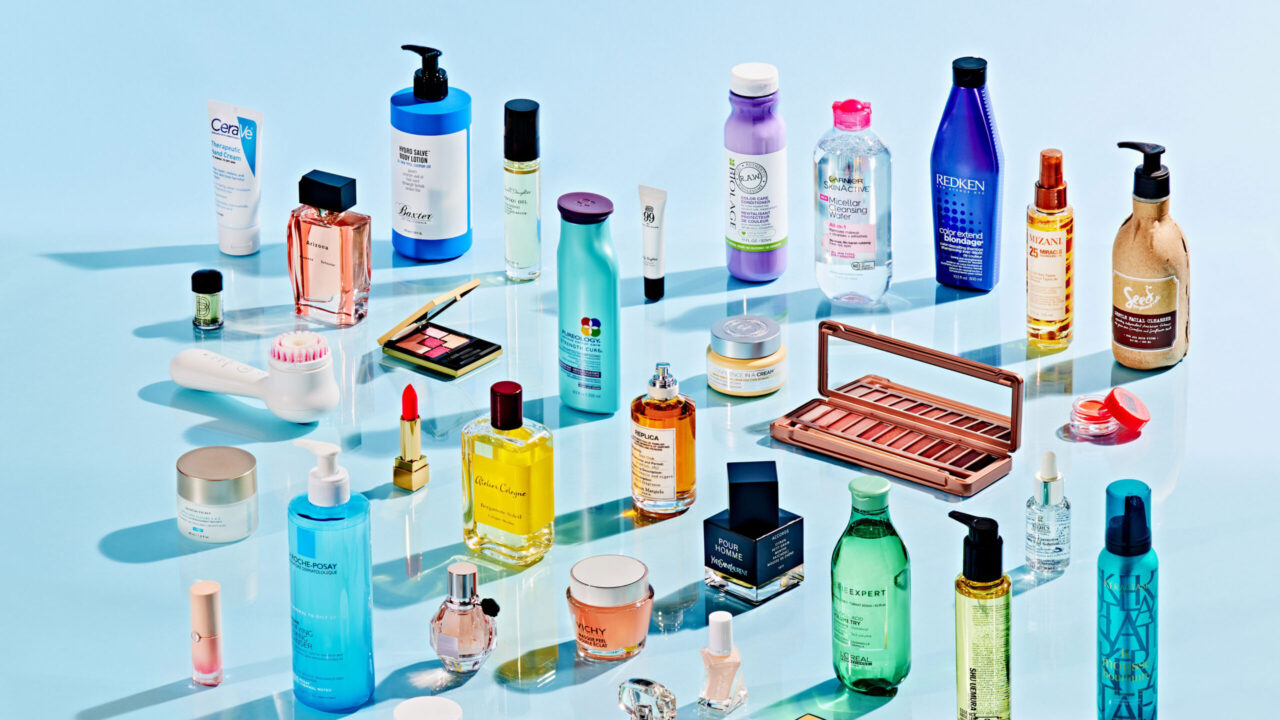 Um die Konsument*Innen für das richtige Trennen von Beauty-Produkten zu sensibilisieren, hat sich L' Oréal Paris mit dem Verein Swissrecycling für eine Aufklärungskampagne zusammengetan.