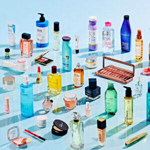 Um die Konsument*Innen für das richtige Trennen von Beauty-Produkten zu sensibilisieren, hat sich L' Oréal Paris mit dem Verein Swissrecycling für eine Aufklärungskampagne zusammengetan.