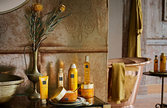 Rituals lanciert mit The Ritual of Mehr eine herrlich duftende Hommage an die Sonne und die Lebensfreude.