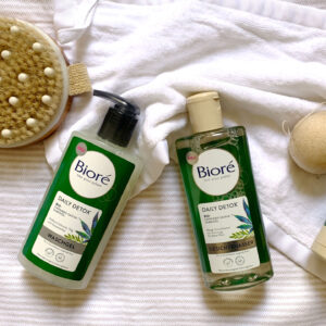 Bioré Daily Detox bekämpft stressbedingte Unreinheiten mit Cannabis-Sativa-Samenöl.