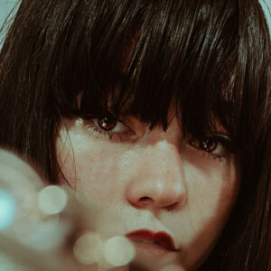 Lust auf Fransen? Auf sonrisa gibt es die ultimative Checkliste für alle Menschen, die sich einen Pony schneiden lassen wollen.