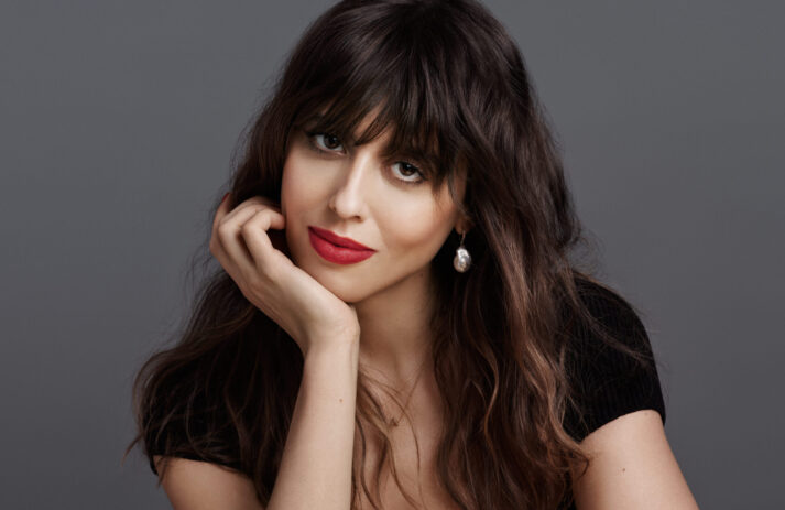 Congratulations: Makeup-Talent Violette wurde zur neuen Global Director of Makeup Creations von Guerlain ernannt und löst damit Beauty-Legende Olivier Echaudemaison ab.