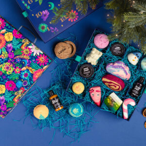 Sie sind streng limitiert, immer blitzschnell ausverkauft - und darum troztzdes frühen Datums genau jetzt das Thema auf sonrisa: die Lancierung der Adventskalender von Lush.