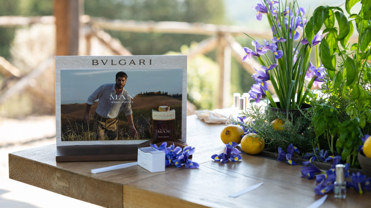 Sonrisa war an der Lancierung von Bvlgari Man Terrae Essence in der Toskana und hat viele Bilder mit 