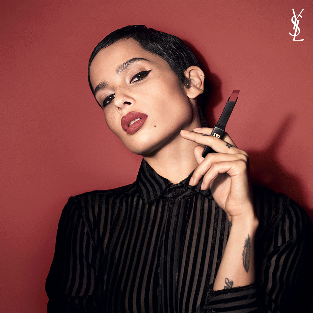 YSL Beauty erweitert mit der Velvet Radical Collection die beliebte The Slim-Serie um neue Lippenstifte in besonders samtiger Textur. 
