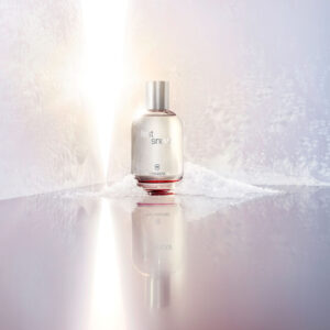 Parfumeurin Ane Ayo redet im Interview mit sonrisa über das Kreieren des Victorinox-Damendufts First Snow.